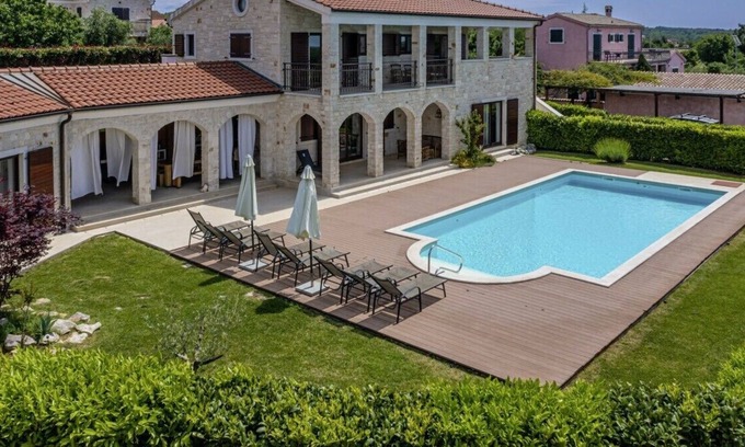 Mofardini Villa | Villa Dubravka in Radetići - Haus für 6-9 Personen