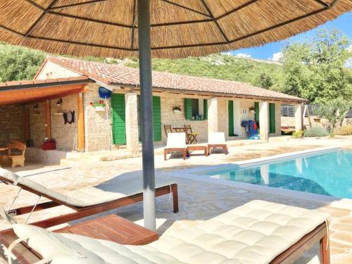 Pakostane Villa | Villa Dule