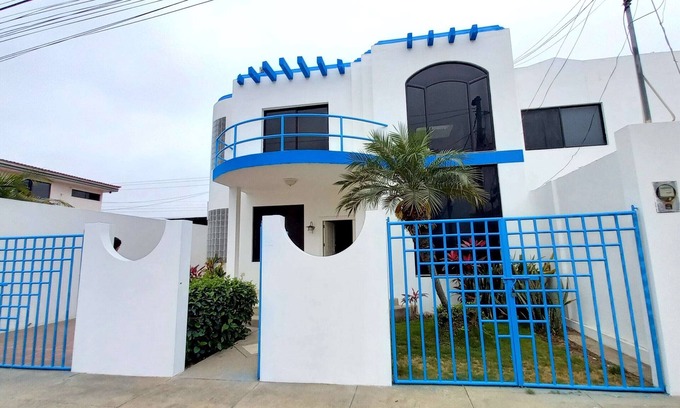 Salinas Villa | Villa