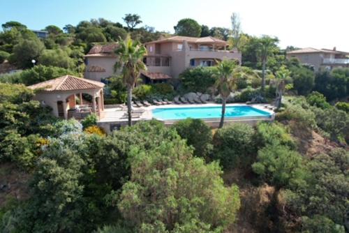 Cirendinu Apartment | Villa eden blue F4 3