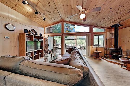 Guerneville House | Villa Eileen