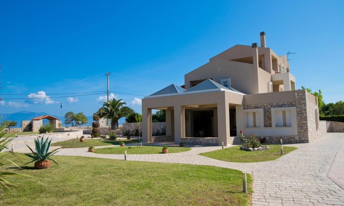 Chalcis Apartment | Villa Eleni