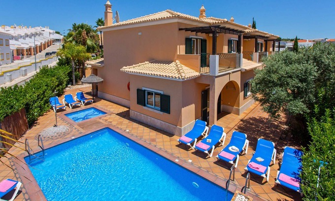 Guia Villa | Villa Elenor A - Central location in Vale Da Parra - 3 adjoining villas