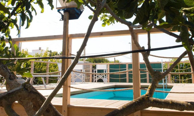 Capilungo Villa | Villa Eleonora Capilungo sea front with pool