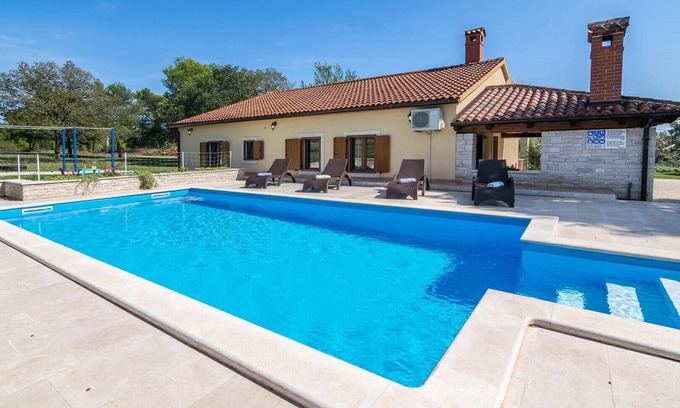 Rebici Villa | Villa Emanuel in Barban
