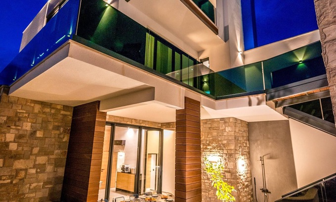 Cove Tri Zala (Zrnovo) Villa | Villa Emotha-Five Bedroom villa with Pool