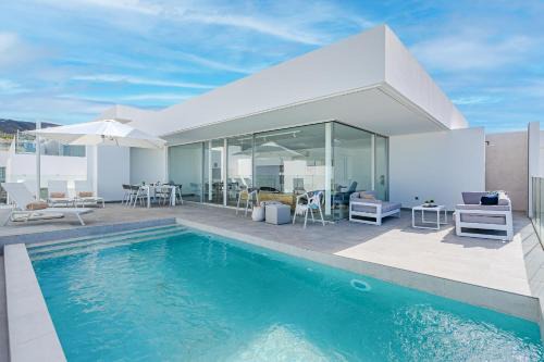 Adeje Villa | Villa Estándar 5 - Casangular by Upper