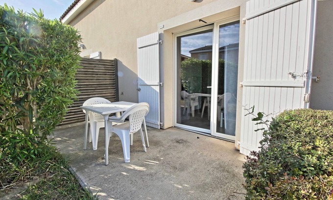 Latour-Bas-Elne House | Villa F2 pool and garden