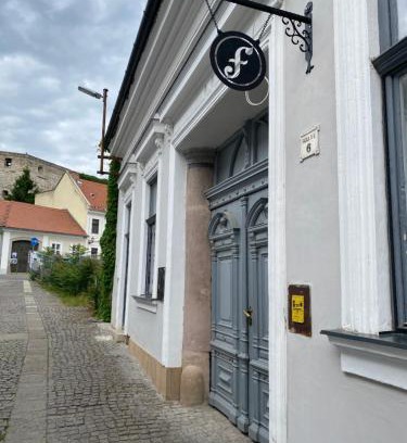 Eger House | Villa Fazola