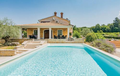 Pazin Villa | Villa & Ferienwohnung Rosa