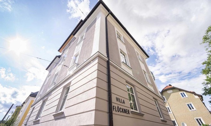 Elisabeth-Vorstadt Bed & Breakfast | Villa Flöckner Bed & Breakfast