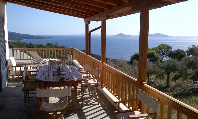 Votsi Villa | Villa Fondana: no neighbours; private access to sea; 180 degree views