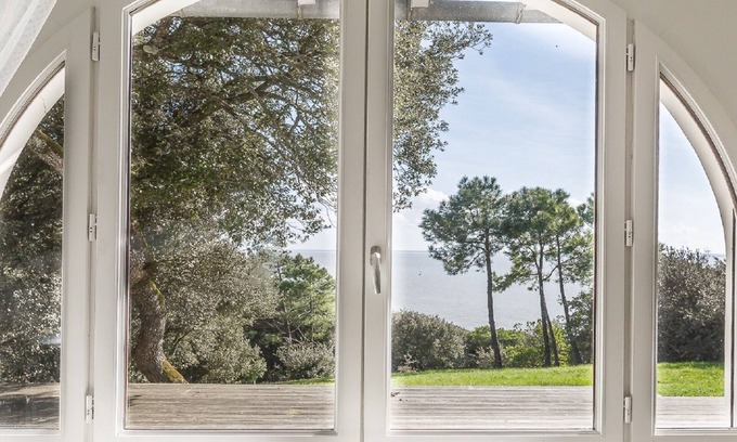 Saint-Georges-de-Didonne House | VILLA full SEA VIEW in a green setting.promos may and june 20%.