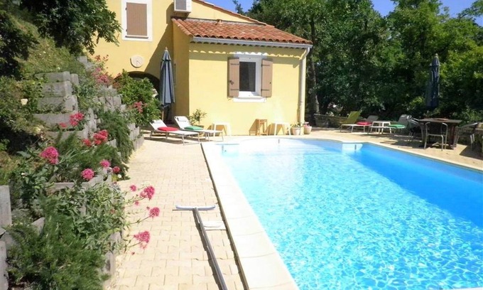 Saint-Paul-Trois-Chateaux Villa | Villa with private pool, views of the Ventoux