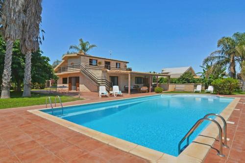 Caucana-finaiti-casuzze-finaiti Nord Villa | Villa Garofani by Villa Plus