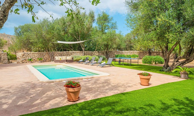 Llucmajor Villa | Villa 'Garraseca' with Mountain Views, Wi-Fi and Air Conditioning