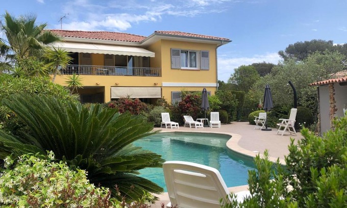 Boulouris-sur-Mer Apartment | Villa Gecko