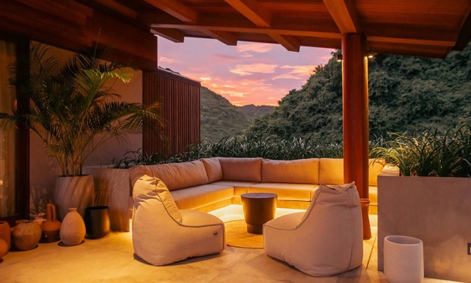 Praya Barat Villa | Villa GEM - 4 bedroom at Tampah Hills