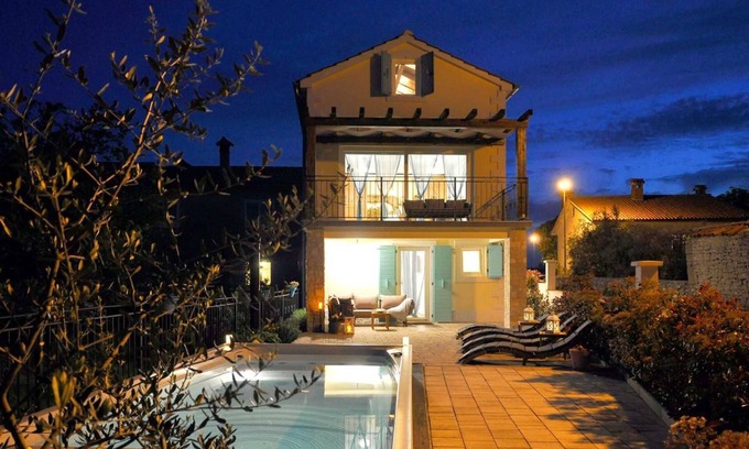 Nedescina Villa | Villa Gisella with heated swimming pool