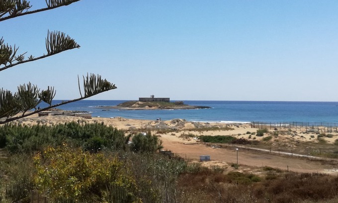 Portopalo di Capo Passero House | villa giusy 100 mt from the sea "island of the currents"