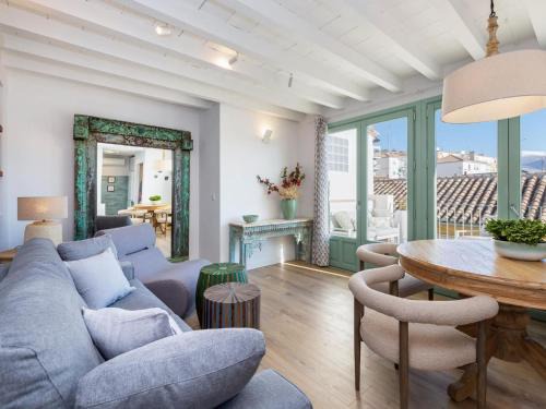 Central District Villa | Villa Glorïa 10PAX Parking free