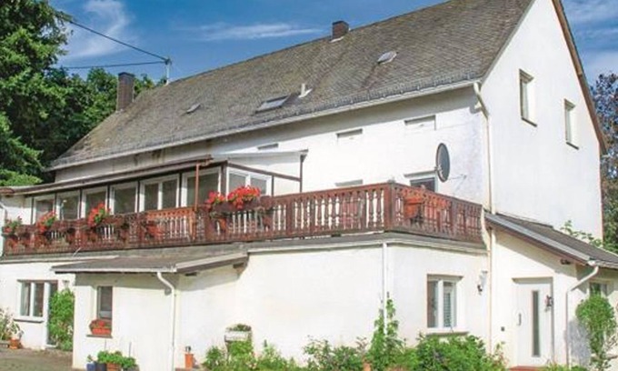 Ueß House | Villa Gockel - 20-bed cottage, 5 bedrooms