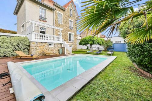 Vaires-sur-Marne Villa | Villa Harmonia - 10p - Cinéma - Piscine - Billard