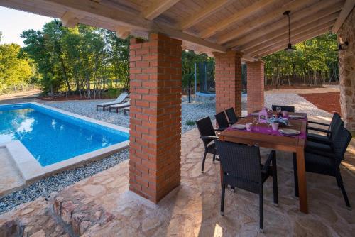 Risika Villa | Villa Harmony