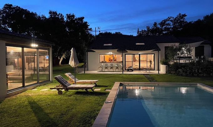 Rognes Villa | Villa Heaven