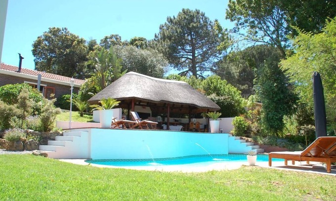 Somerset West Bed & Breakfast | Villa Helderberg