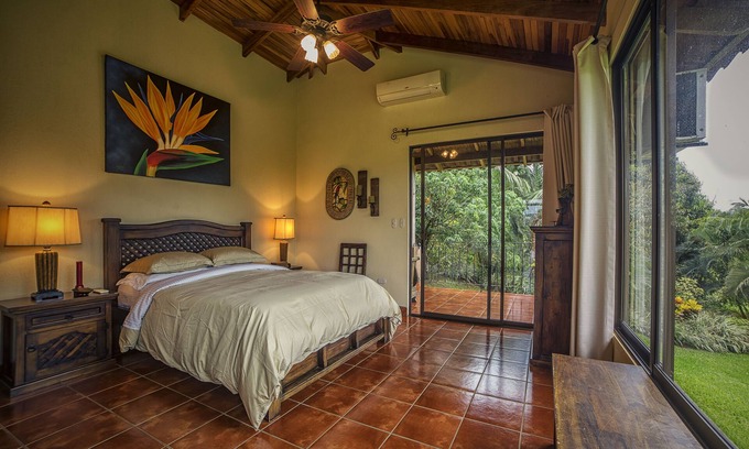 El Tanque Villa | Villa Heliconia, La Finca CR, Horse Ranch outside La Fortuna