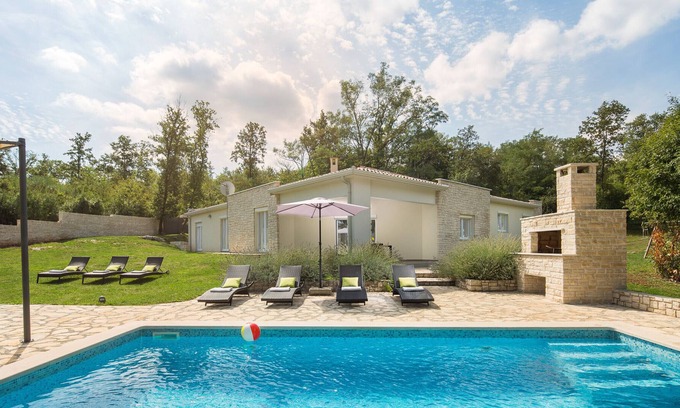 Boljevici Villa | Villa Hemera nearby Labin – Crovillas GmbH