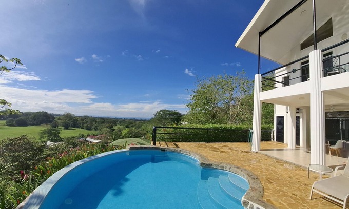 Playa Hermosa Apartment | Villa Hermosa Claudia - Nature and relaxation with sea view, only 5 min. to the beach