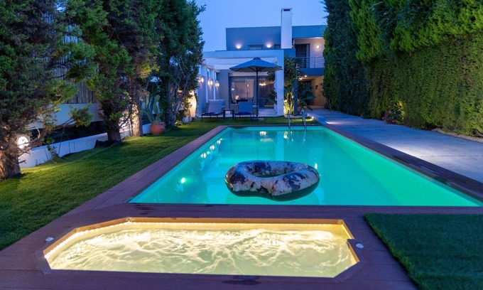 Rethymno Villa | Villa 'Hestia Grey' with Private Pool, Wi-Fi and Air Conditioning