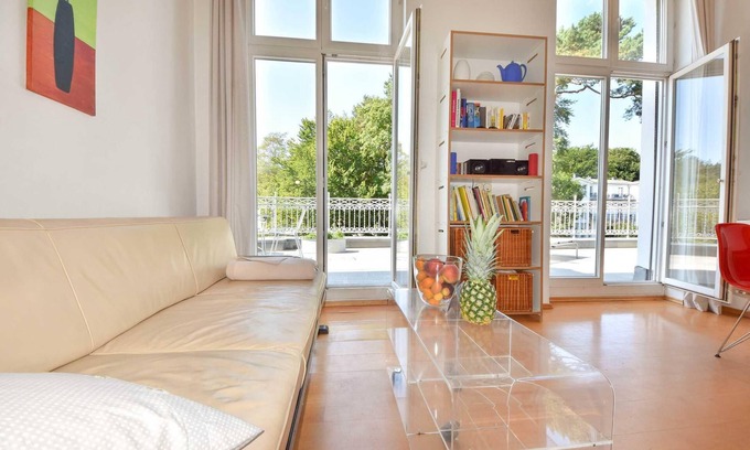 Seebad Heringsdorf Apartment | Villa Hohe Düne 03 - huge terrace facing southeast