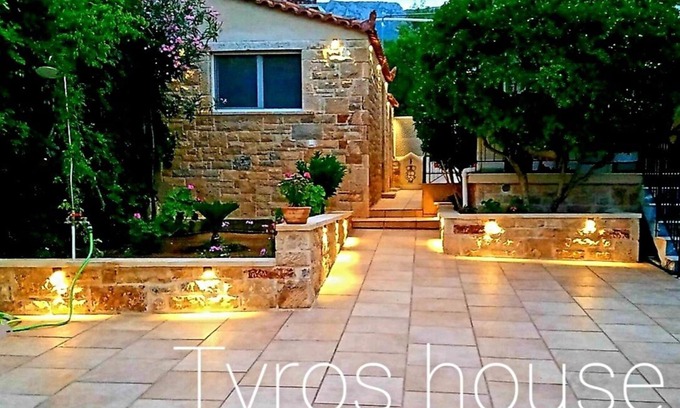 Livadi House | Villa house for 6 people with walking distance to the beach & all the amenities.