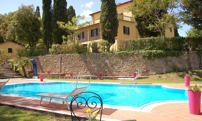 Radicofani Villa | Villa Il Giardino with Private Swimming Pool, Garden, Ideal for Weddings
