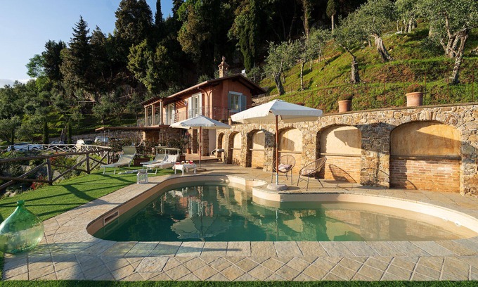 Camaiore Villa | Villa "Il Grillo", privacy in the hills, private pool and panoramic view.