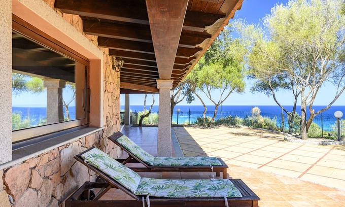 Tortoli Villa | 'Villa il Panorama di Orrí' with Sea View, Garden & A/C