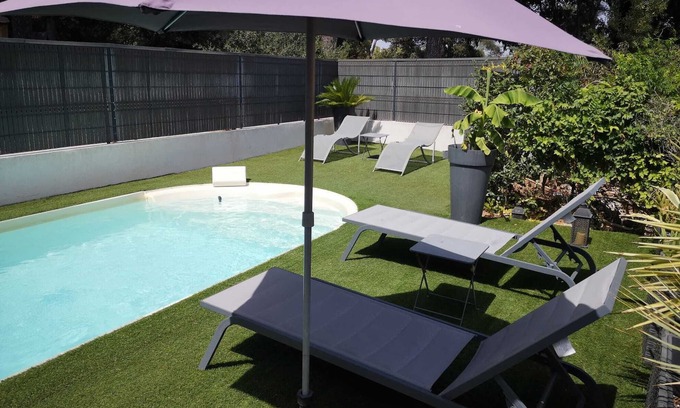 Sanary-sur-Mer House | Villa in a SECURE residence with PRIVATE SWIMMING POOL and CLOSE TO THE BEACH