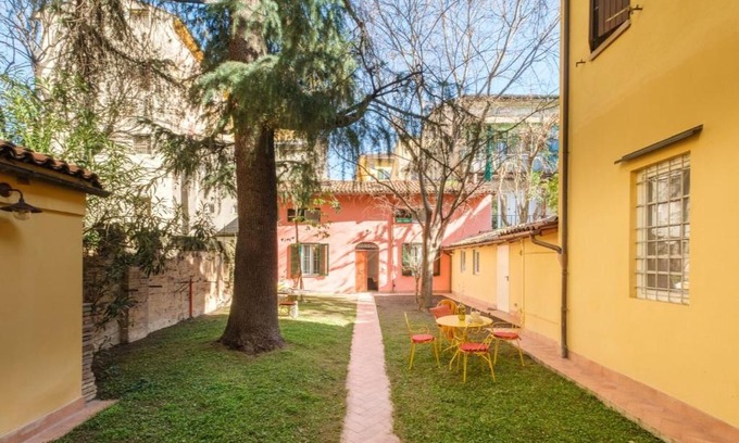 Historic Center Bed & Breakfast | Villa in Centro con Giardino - Resté Il Sentiero