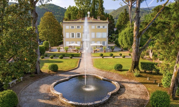 Vorno Villa | Villa in Pisa with 7 bedrooms sleeps 14