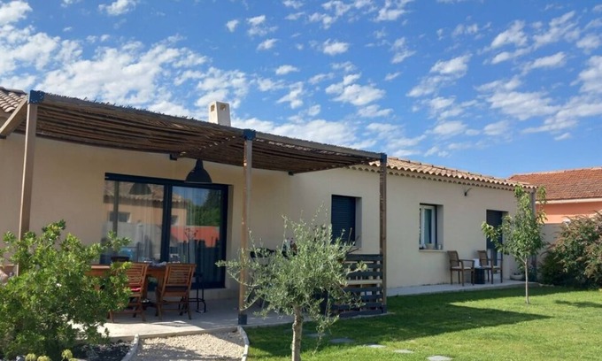 Velleron Villa | Villa in Provence