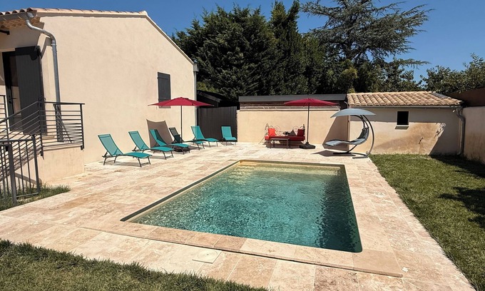 Caderousse House | Villa in Provence with swimming pool