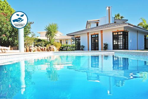Vale do Garrao Villa | Villa Isa Joe by Algarve Vacation