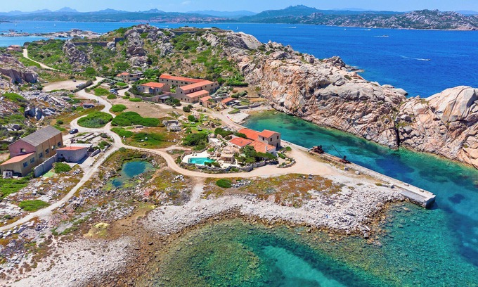 La Maddalena Villa | Villa Itaca - Amazing Swimmingpool by the Sea