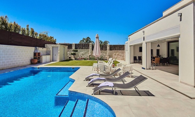 Cabo Roche Villa | Villa Italia 16 Conil de la Frontera by Ruralidays
