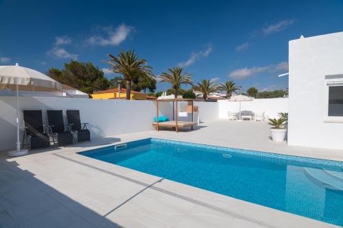 Cala Blanca House | Villa Izarenar