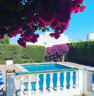 Cala en Porter Ski Chalet | Villa Jones