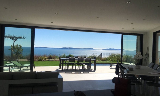 Le Rayol Villa | Villa Joya, contemporary, exceptional sea view